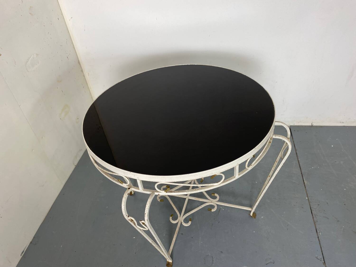 Table d'appoint vintage en fer forgé du milieu du siècle, années 1950