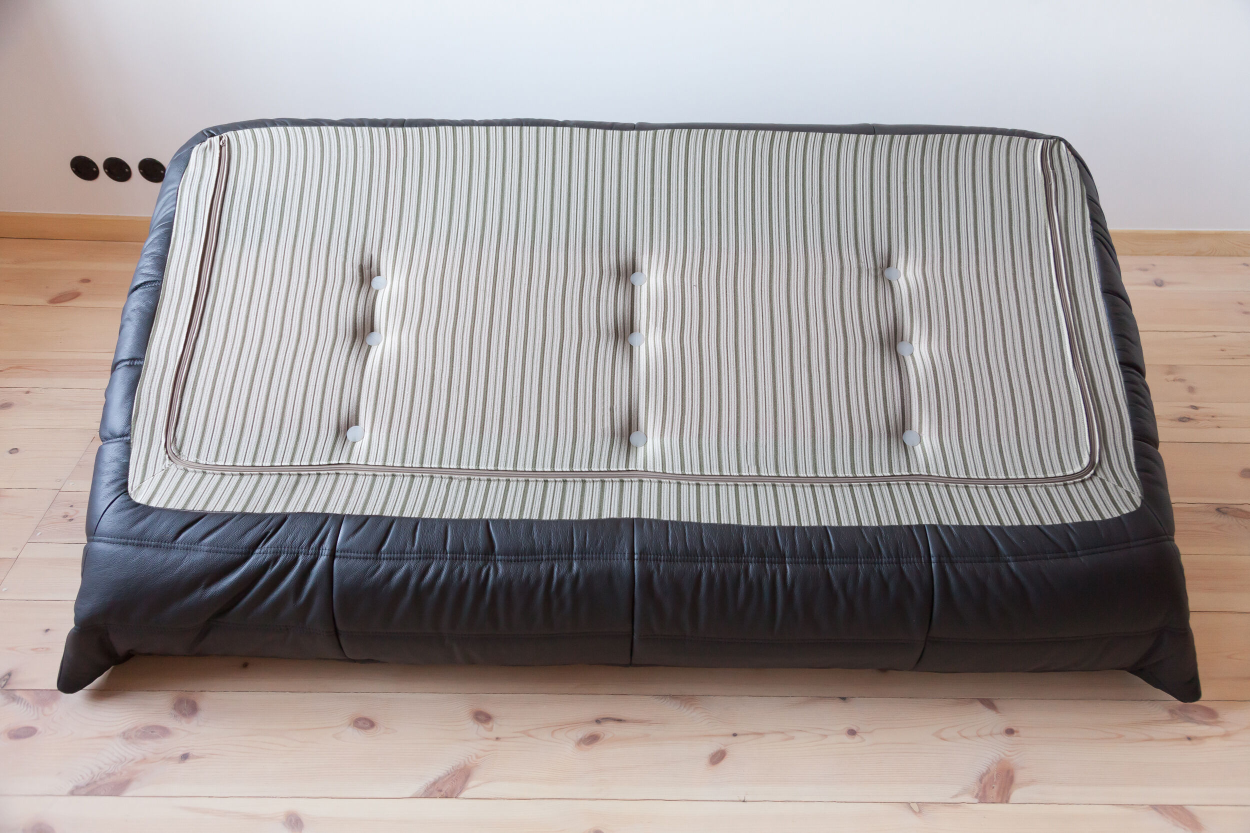 Togo sofa set model designed by Michel Ducaroy 1973