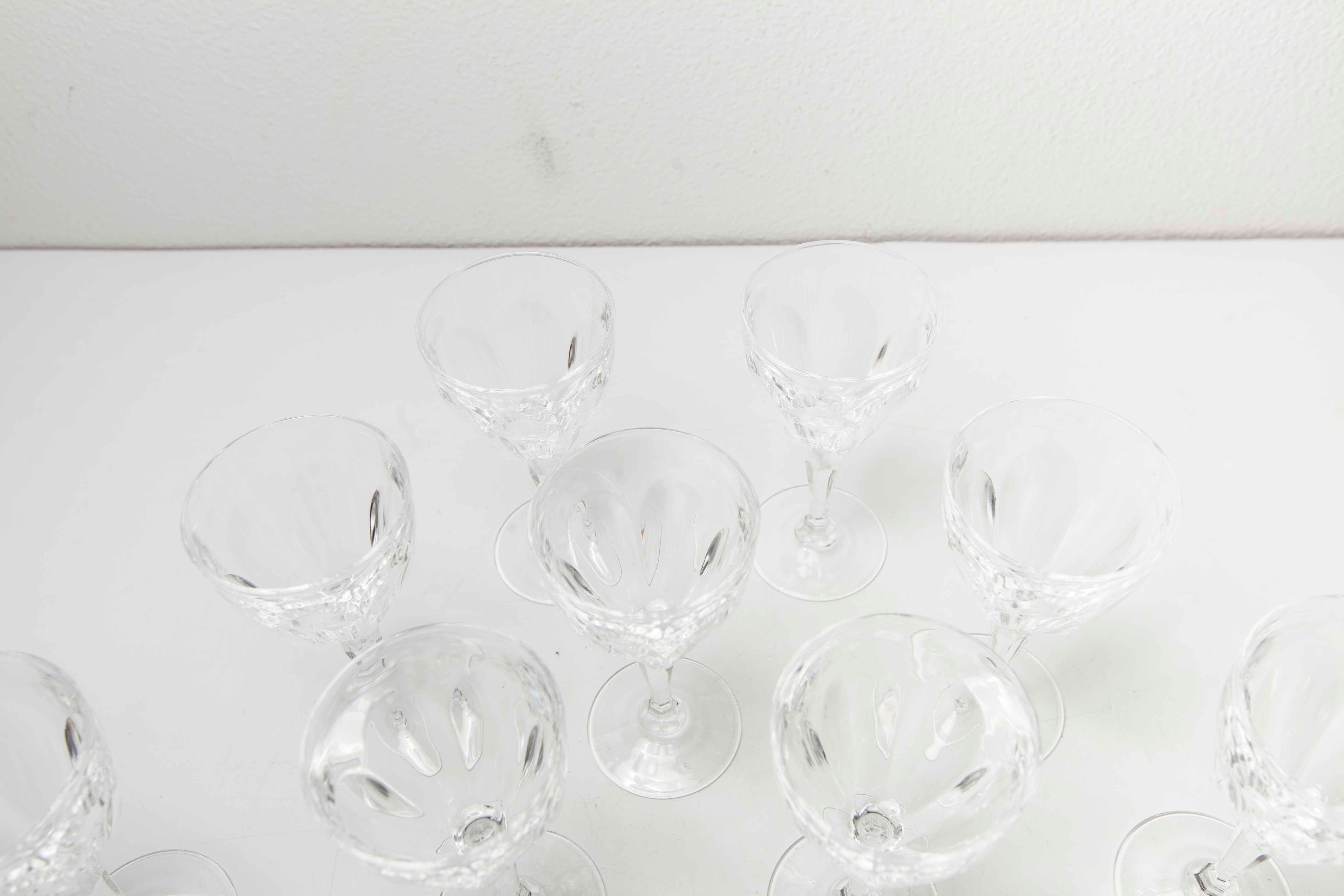 12 Crystal Glasses of Washington model arques