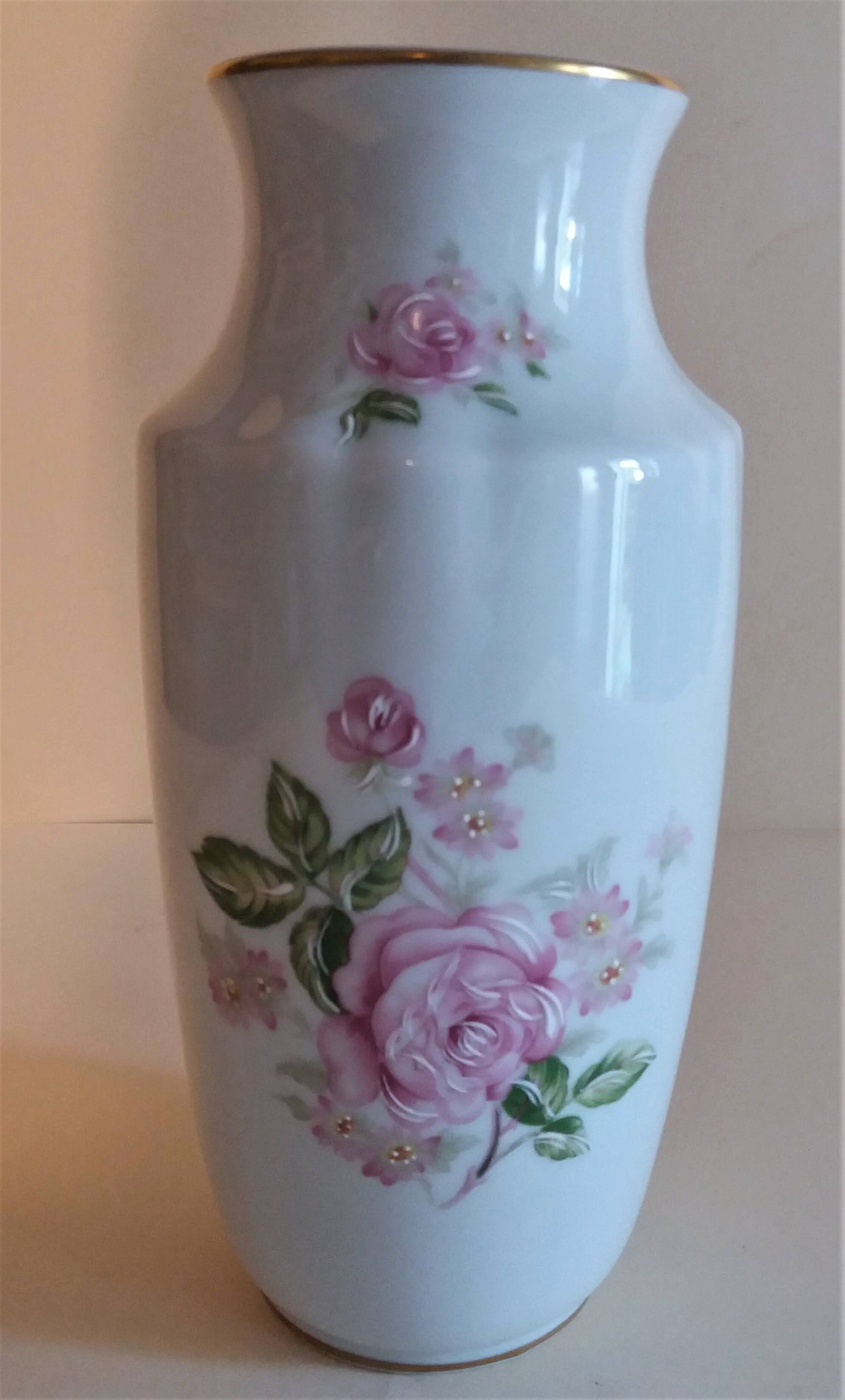 Limoges " porcelaine du Lys Royal" Decor Or mat Vase 