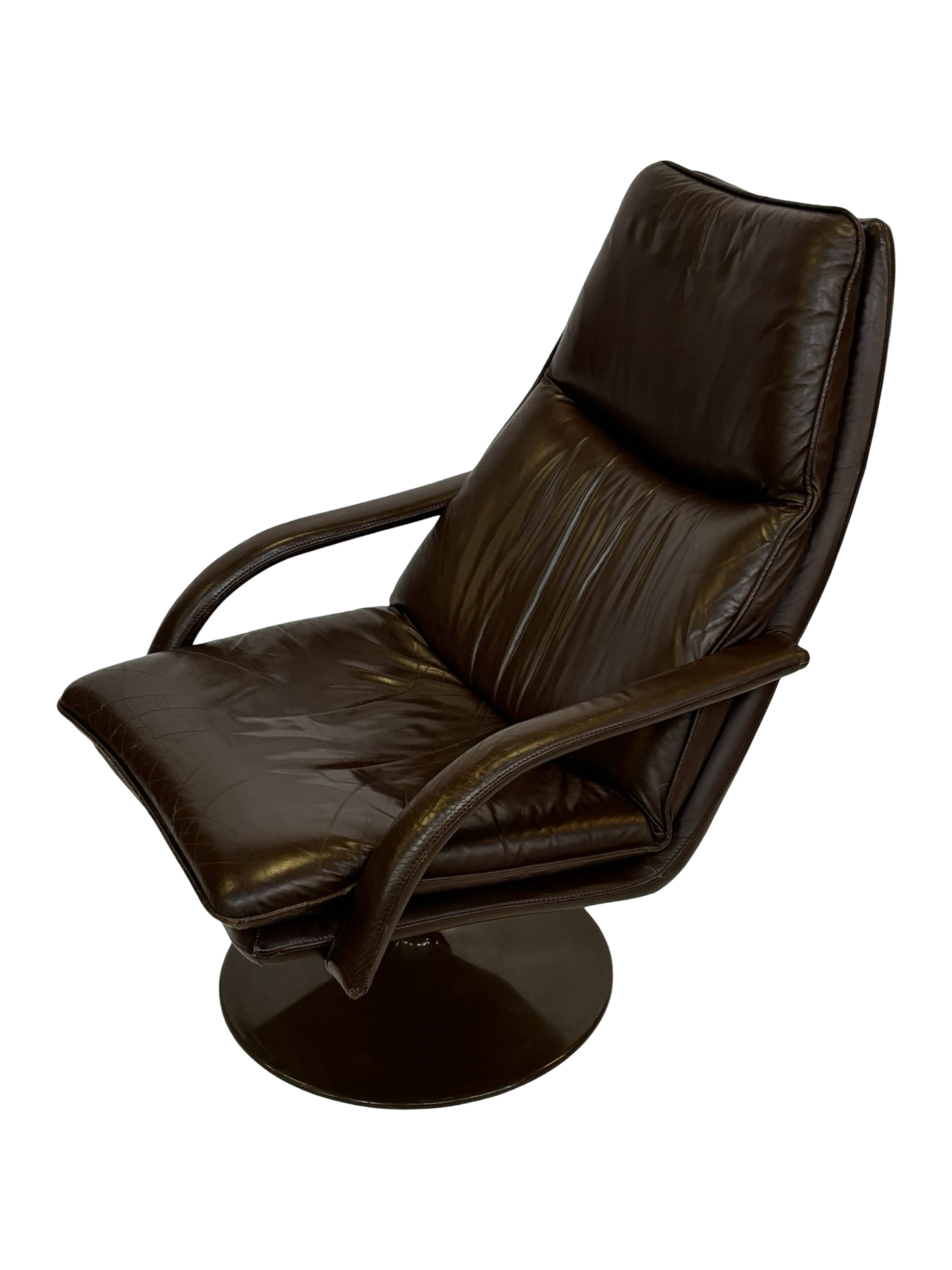 Vintage Artifort lounge chair Geoffrey Harcourt Design Easy Chair