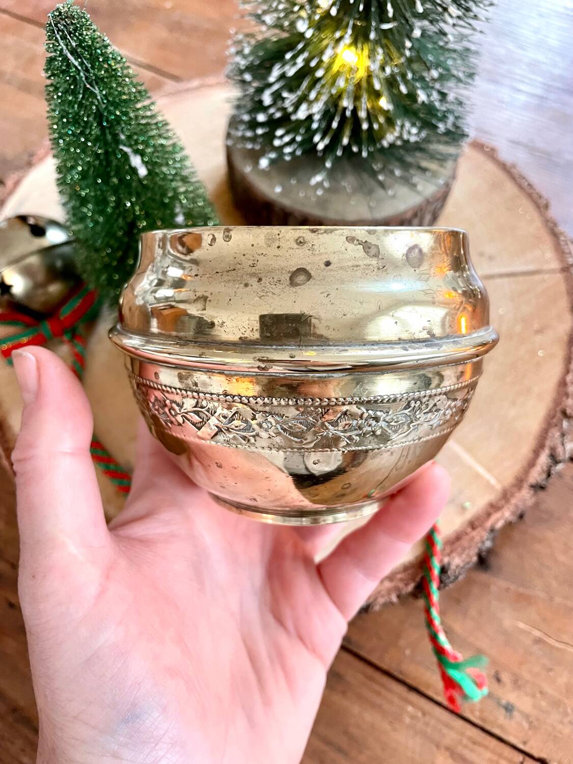 Antique brass flowerpot