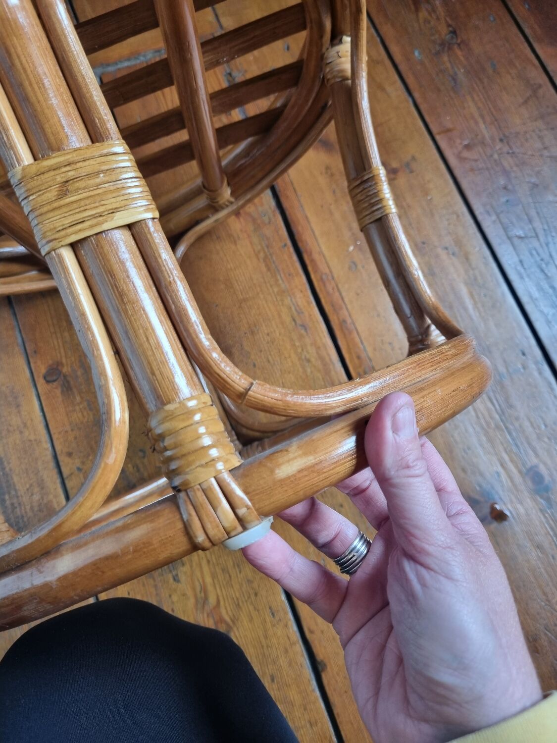 Rattan pouf