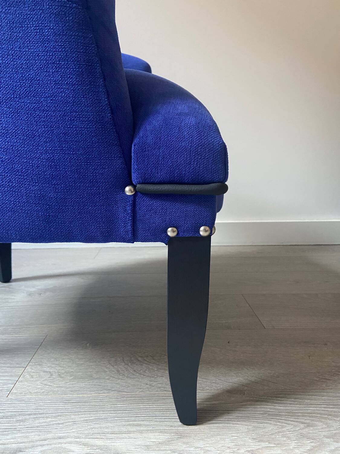 Toad armchair