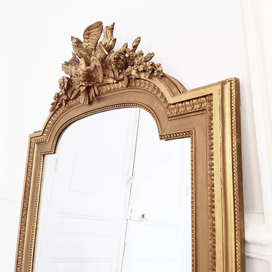 Napoleon III mirror decorated with birds