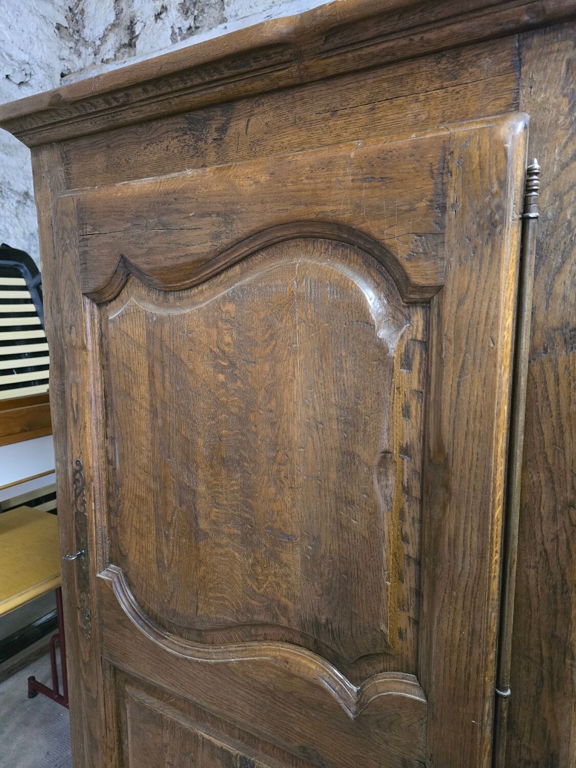 Antique oak bonnetière – 19th century