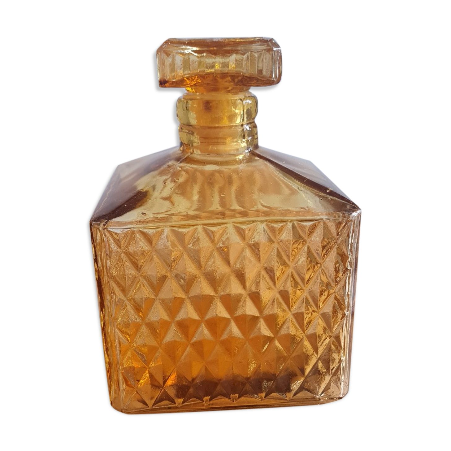 Carafe or amber glass bottle