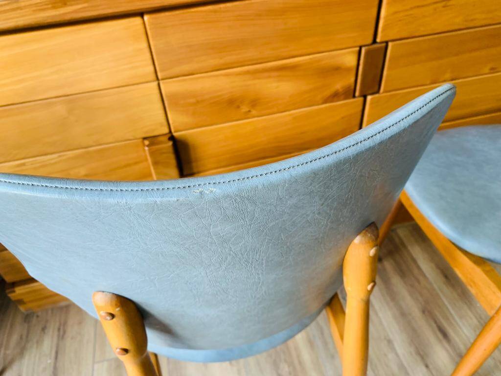 Pair of Pegase chairs by Baumann