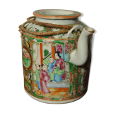 Chinese porcelain teapot Canton China 19th century with wicker basket