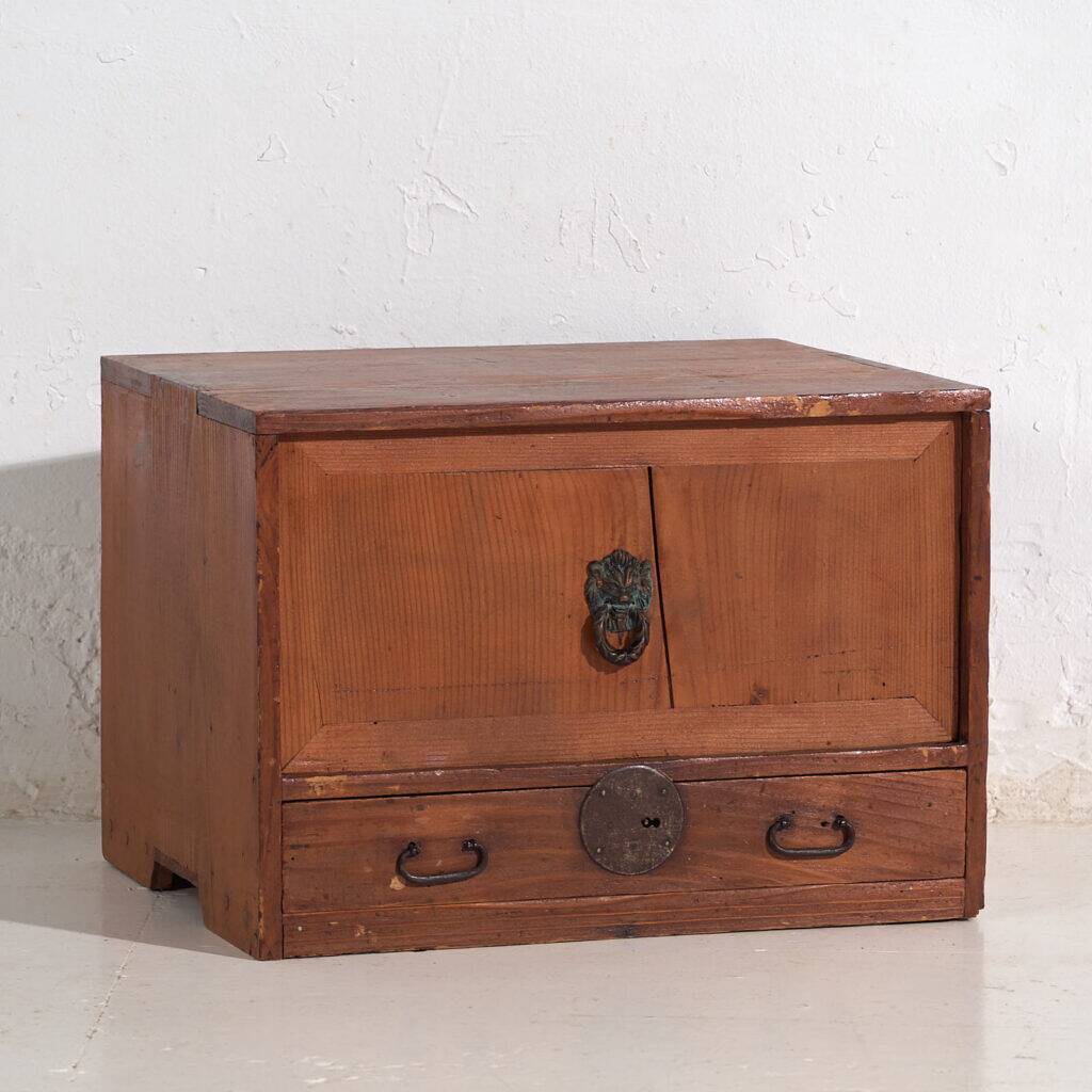 Ancient kodansu in Japanese cedar with compartments and lower drawer, early Taishō-Showa (circa 1915-1945) #24