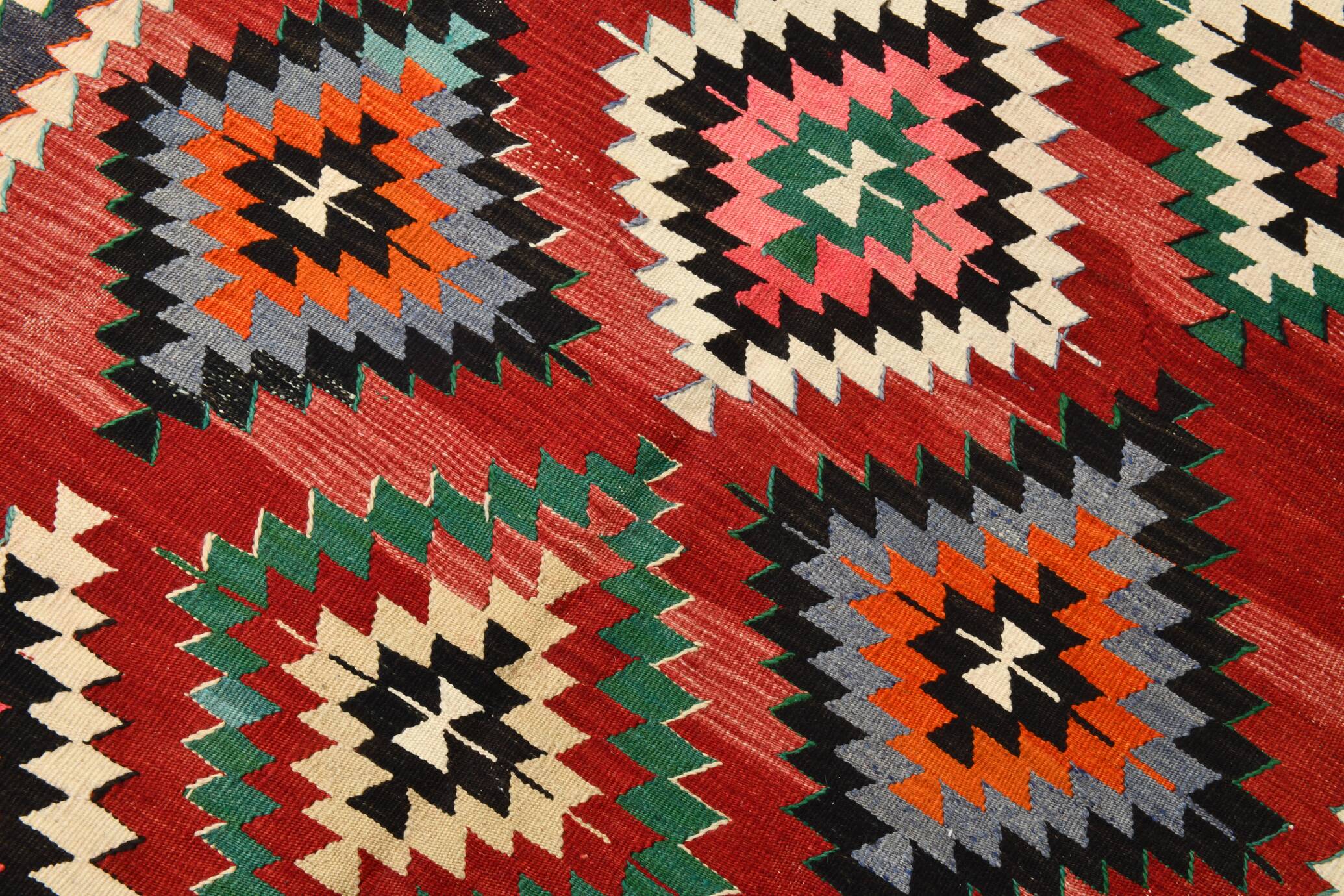 5x9 Red & Green Geometric Tribal Vintage Kilim Rug, 170x267Cm