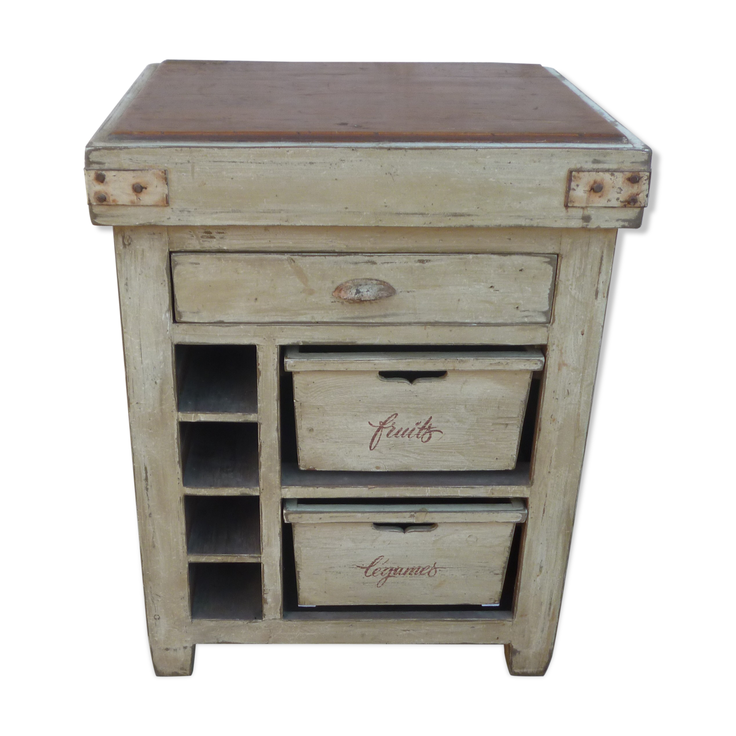 Country Corner log cabinet