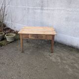 Table de ferme basse