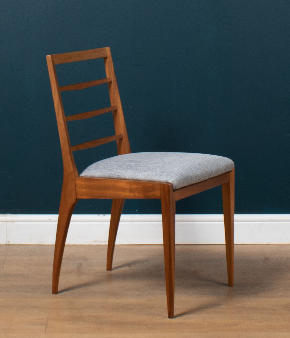 Table et 4 chaises par Tom Robertson pour Mcintosh de Kirkcaldy