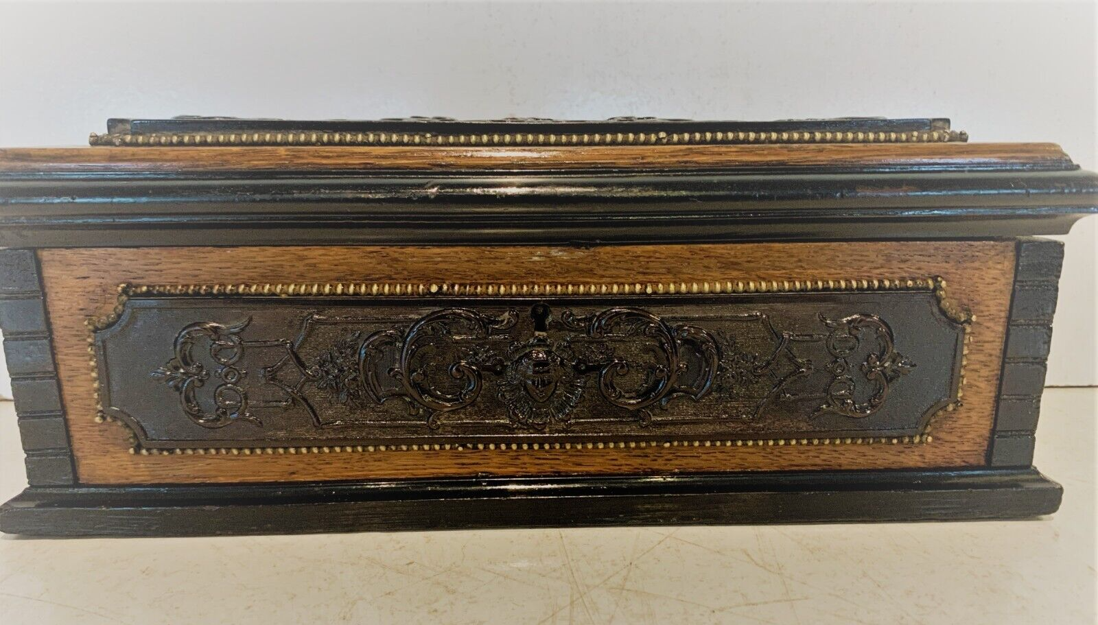 Jewelry Box Napoleon III in black wood carved XIX century