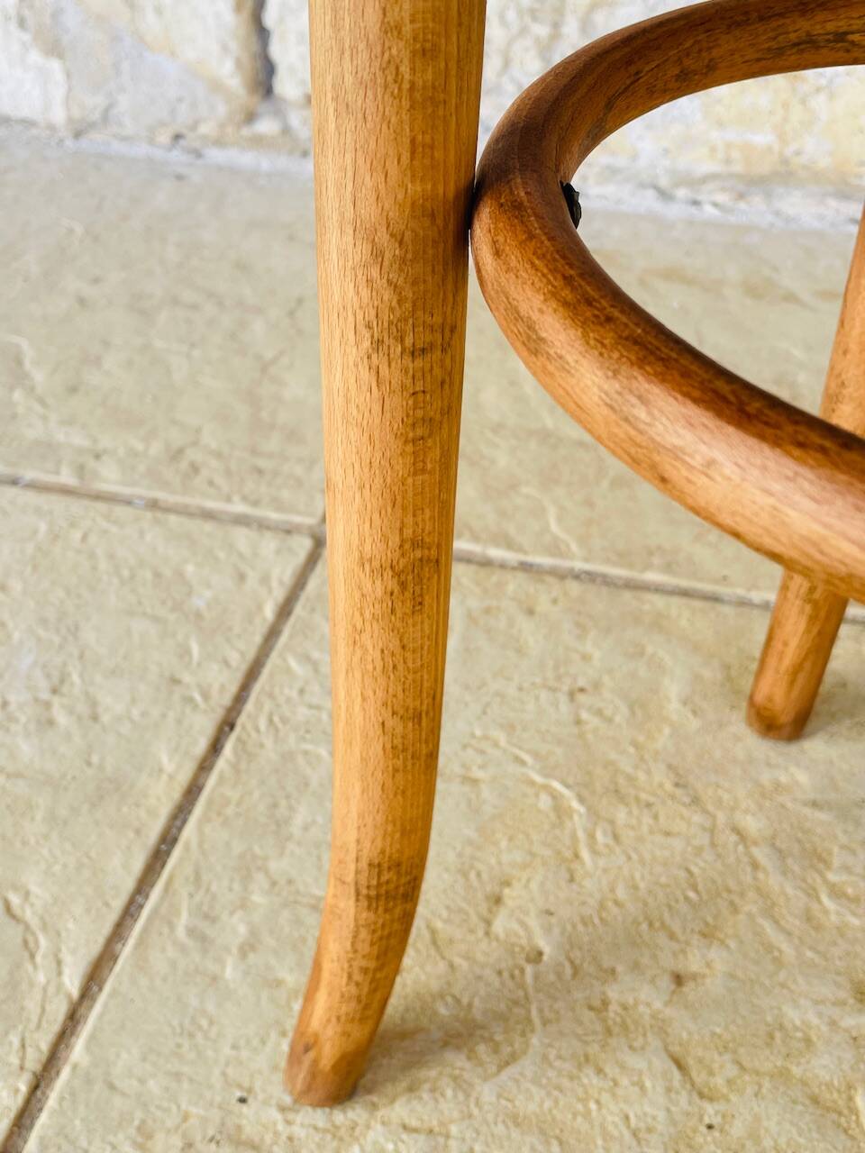 Curved wooden stool by Thonet for FMG Poland, 1930