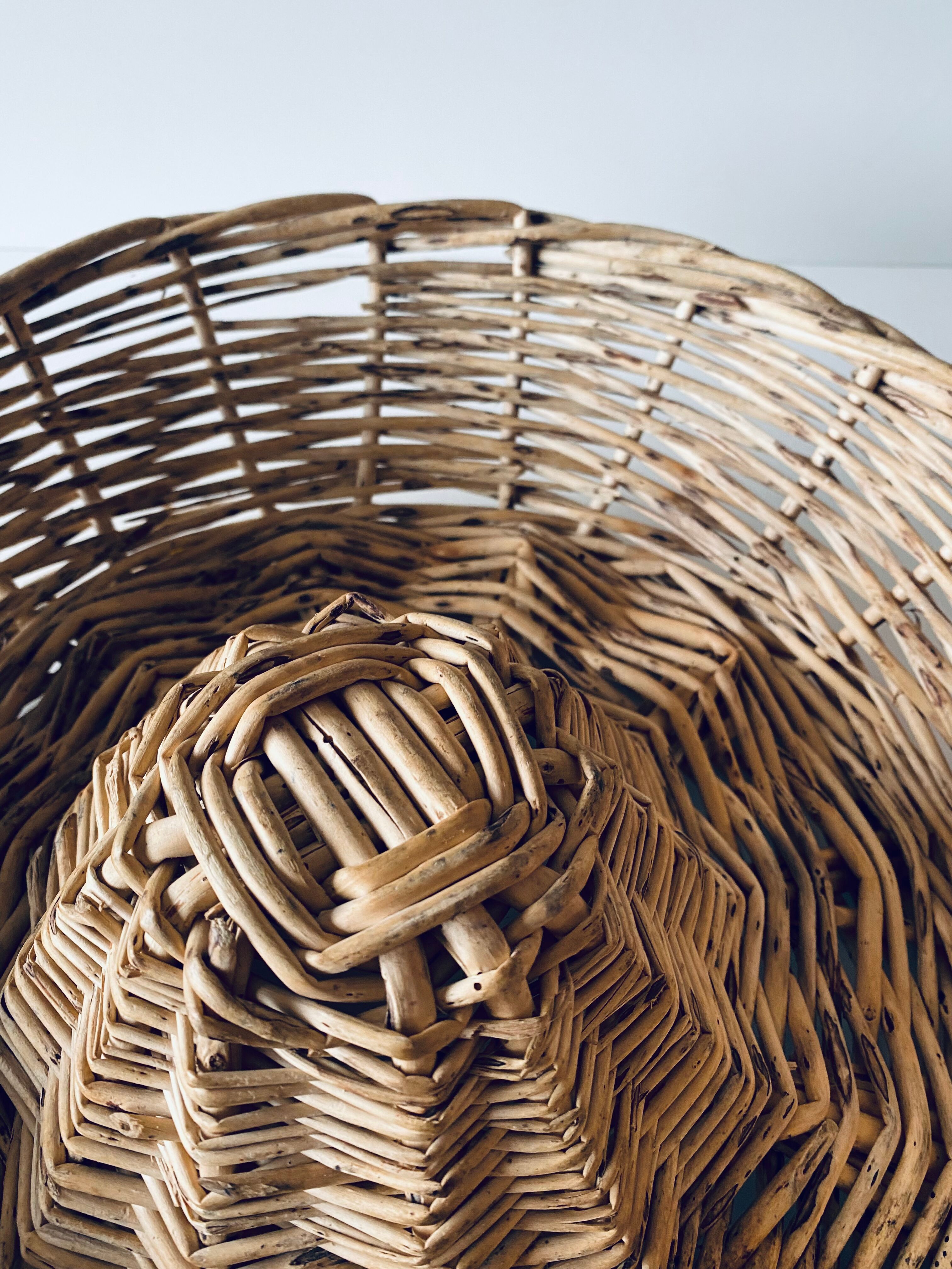 Old baker's panière