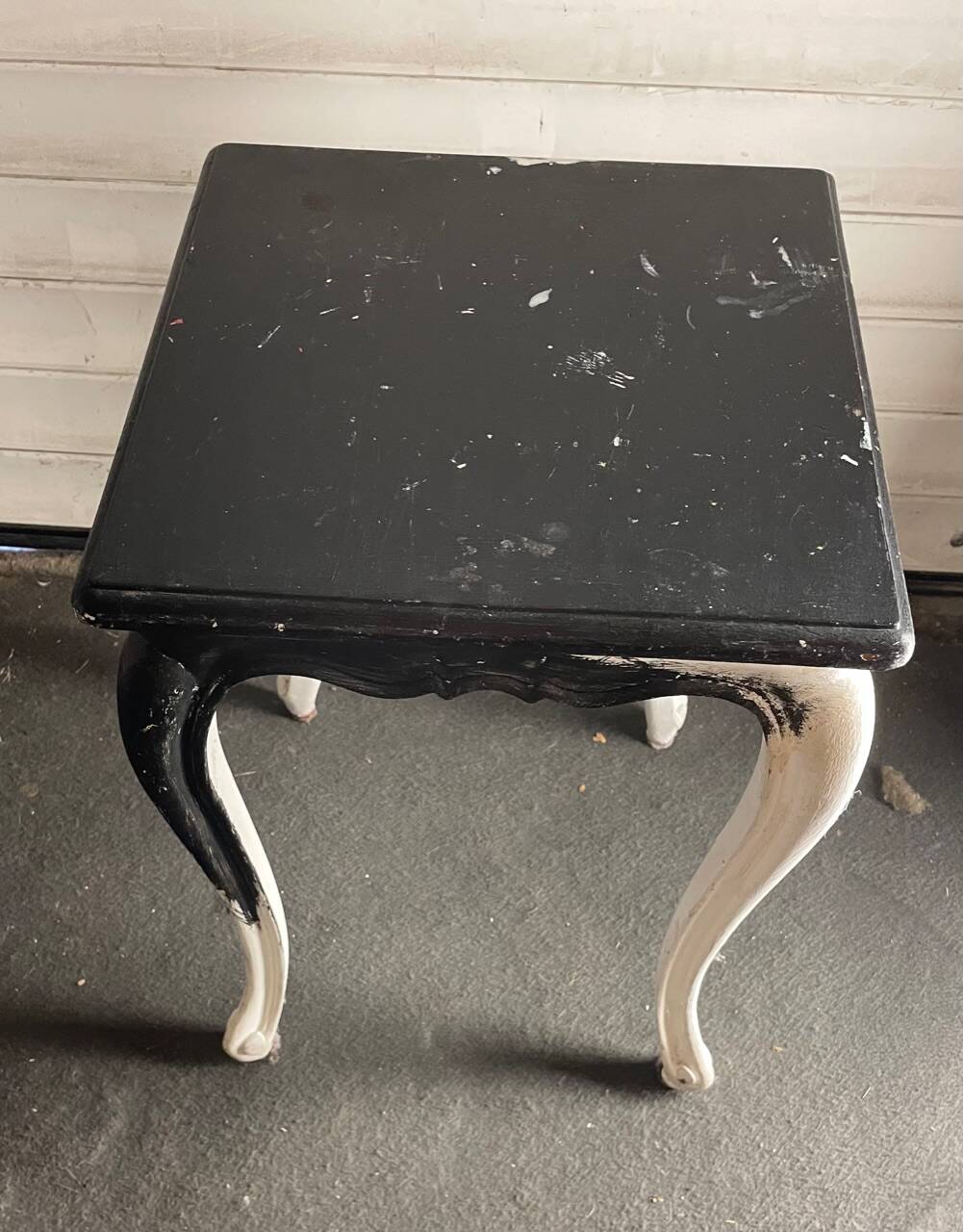 Nesting tables to paint