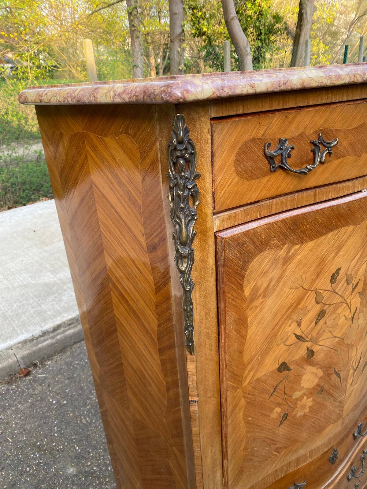 Curved secretary in Louis XV marquetry