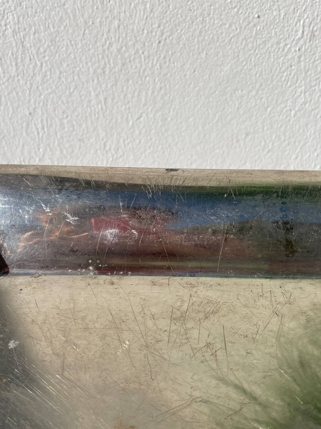 Octagonal silver-plated metal dish