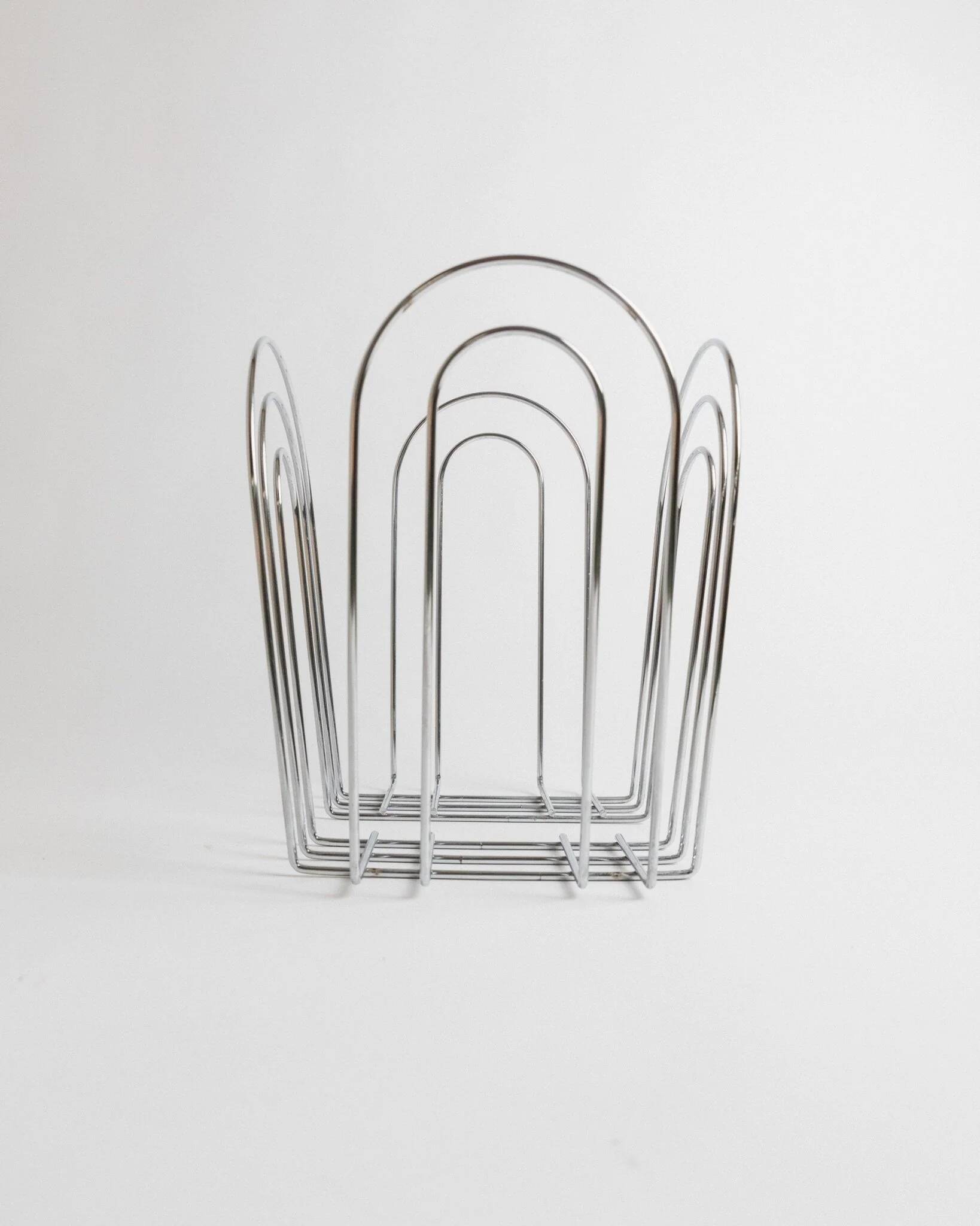 Vintage chrome-plated metal basket in Space Age 1980s design – silver storage for magazines, throws, 37x42x34 cm