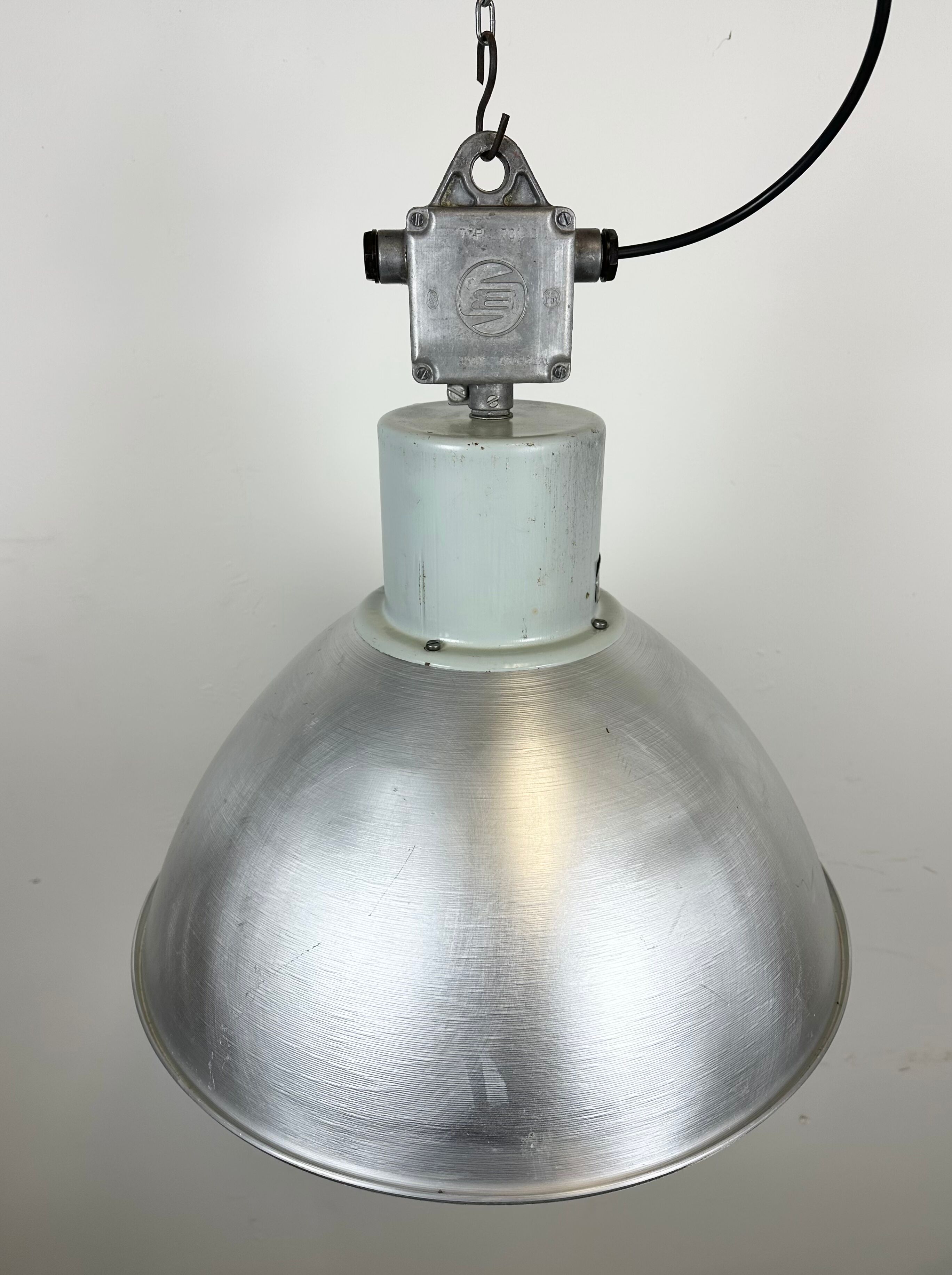Industrial aluminium pendant light from Elektrosvit, 1960s