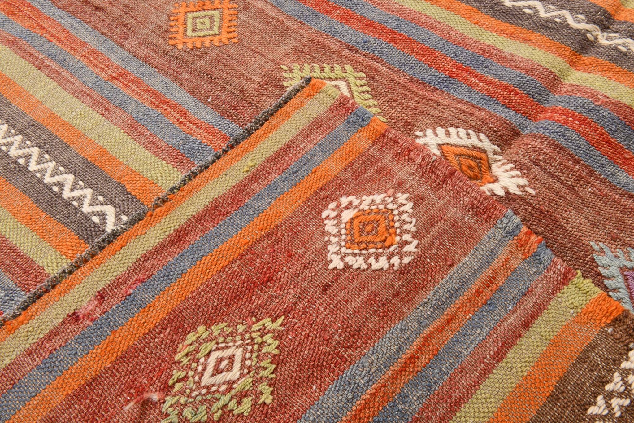 5x7 Tile Red & Grey Kilim Rug, Handwoven Vintage Kilim Rug, 140x221Cm