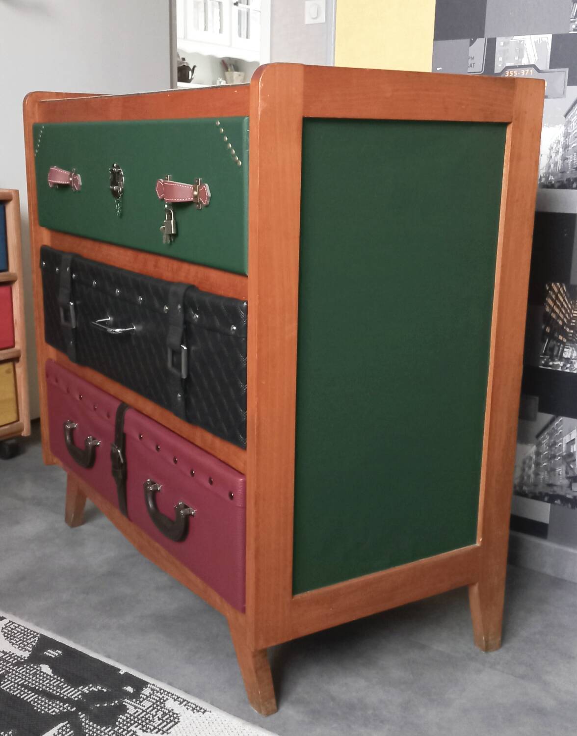 Vintage chest of drawers
