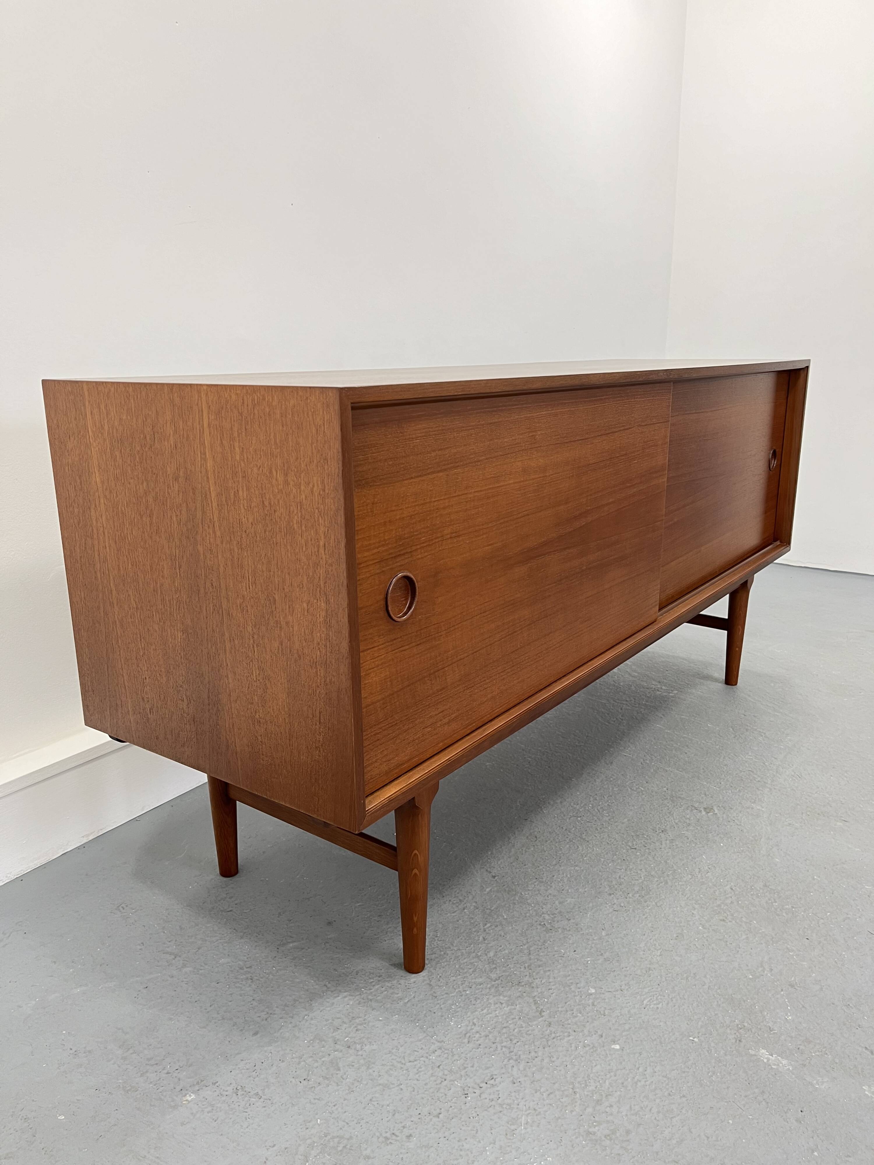 Enfilade danoise en teck, années 1960