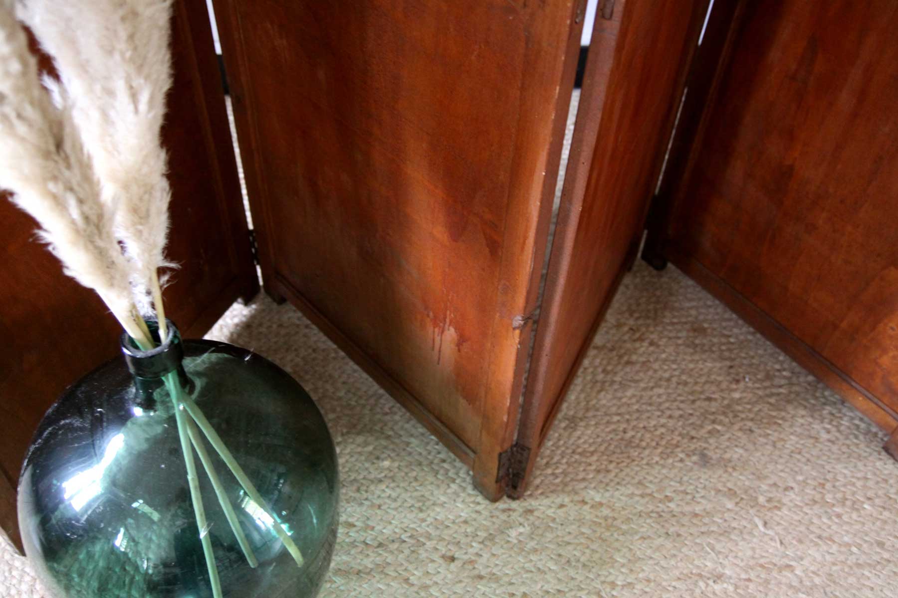 Wooden screen 5 instores