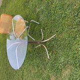 Round Bauhaus table in transparent glass and chrome - grey silver tubular base.