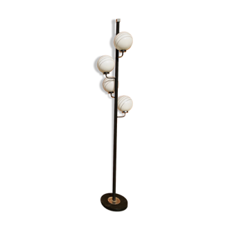 Fifties lamp in cascading opalines