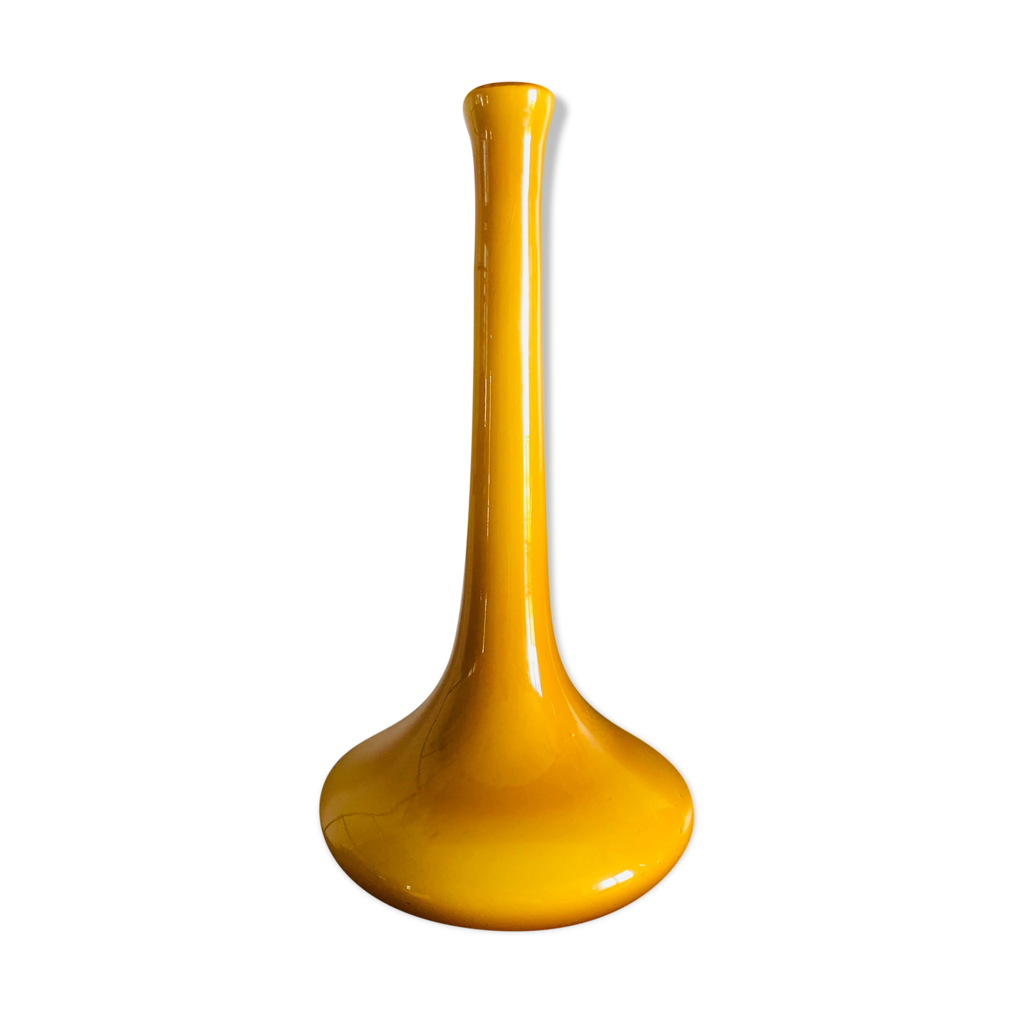 Vase looped soliflore in opaline yellow ochre