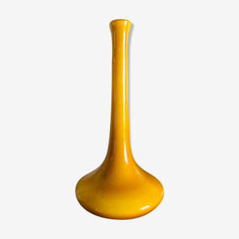 Vase looped soliflore in opaline yellow ochre