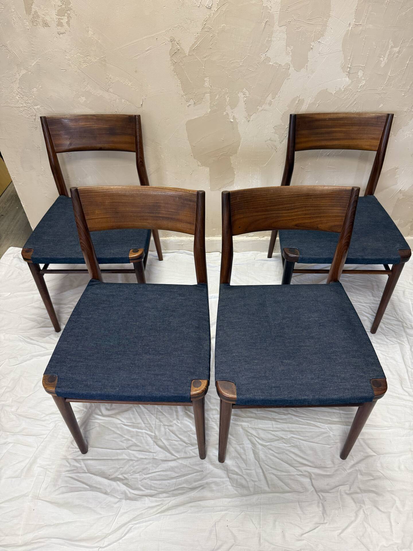 Chaises scandinaves 1970
