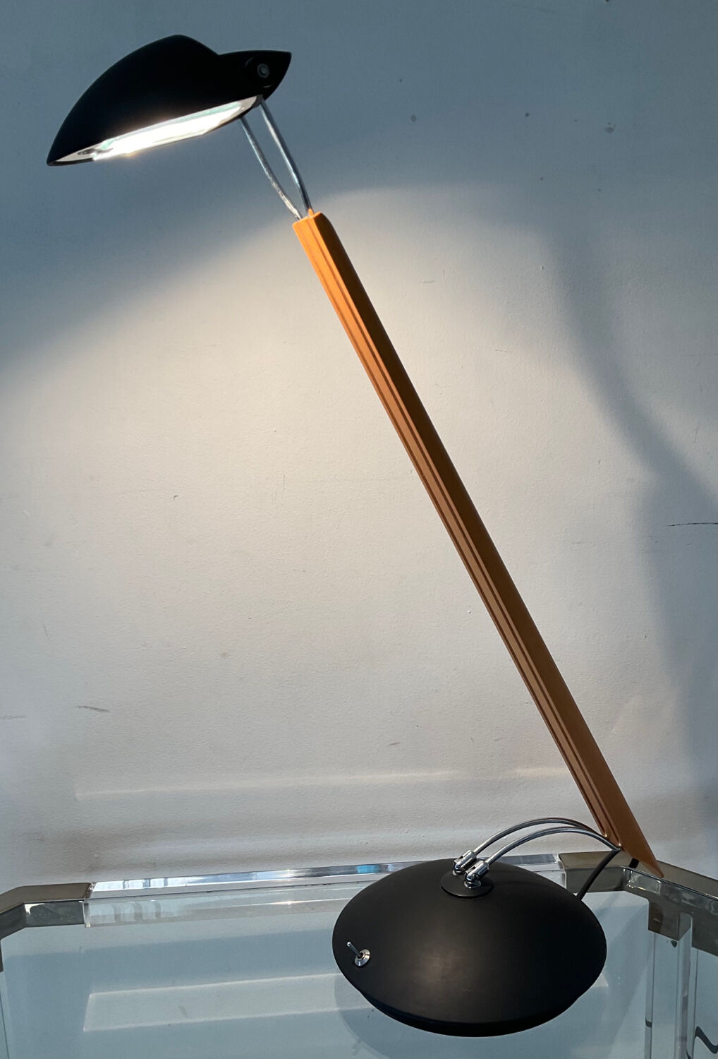 Articulated desk lamp from the 80s