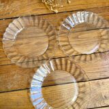 Vintage glass plates Duralex model Marguerite