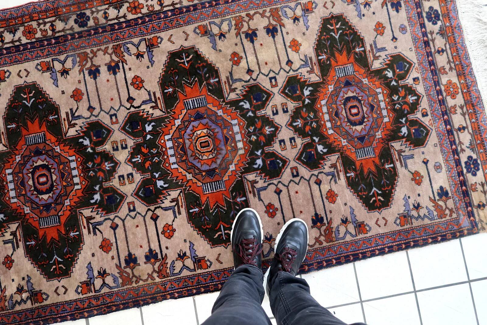 Handmade vintage Caucasian Kazak rug 4' x 6.9' (123cm x 213cm) 1960s