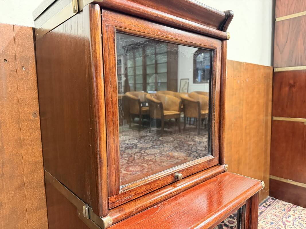 Low Classic English Bookcase Globe Wernicke