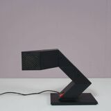 Lampe de bureau « Zig Zag » des années 1980, conçue par Shui L. D. Chan pour New Horizons, Hong Kong.