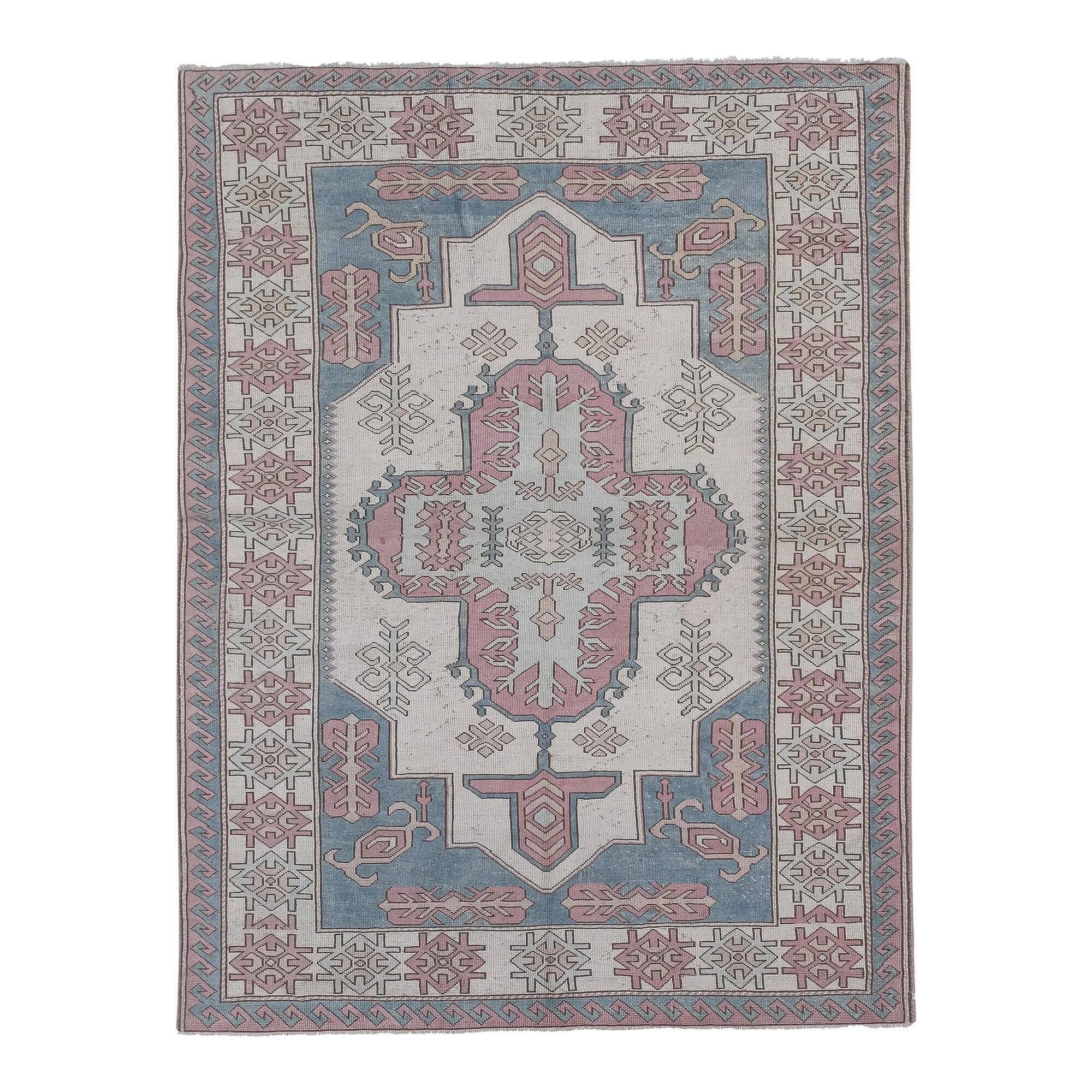 Vintage handmade Turkish rug 215x304 cm
