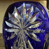 Vase Baccarat en Cristal Taillé Bleu Cobalt H 26 cm