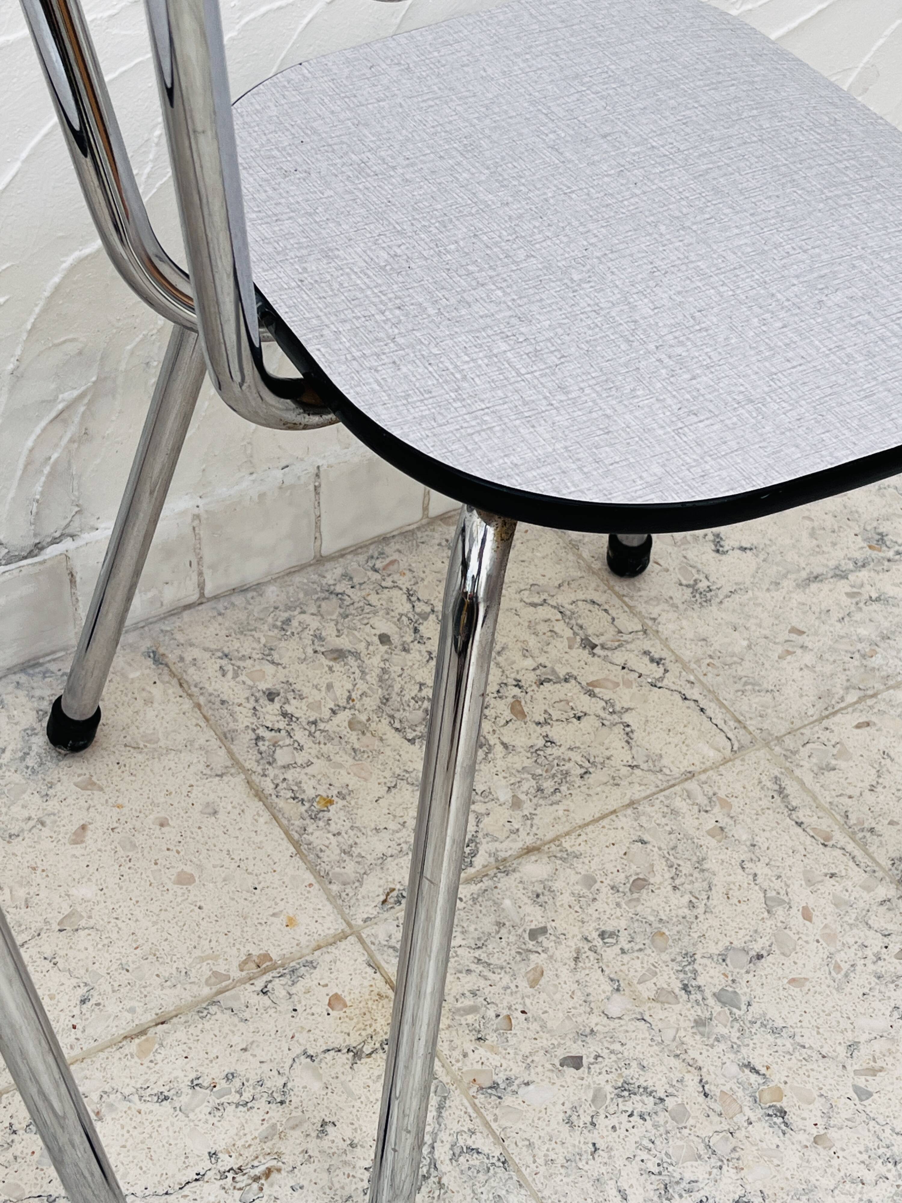Set of 2 Formica chairs