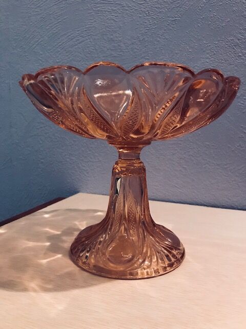Coupe à fruits en verre rose transparent verrerie val Saint Lambert Belgique