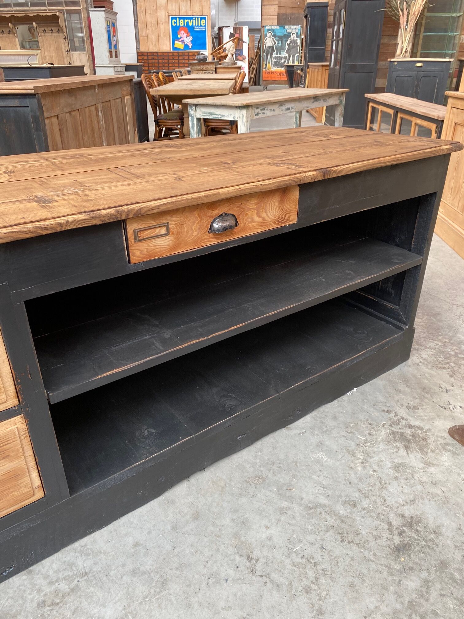 Patinated trading post