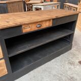 Patinated trading post