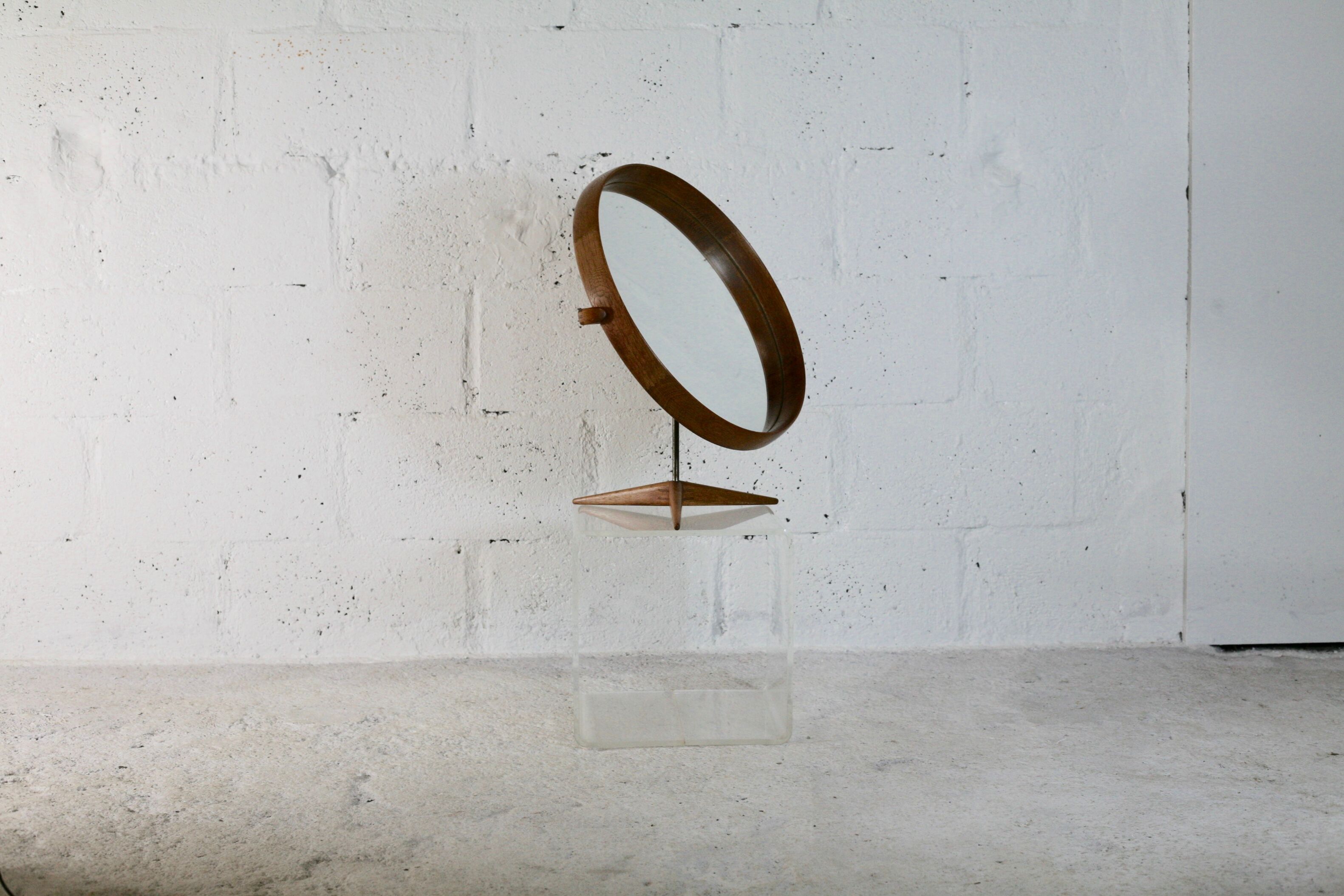 Mirror by Uno and Osten Kristiansson edition Luxus Sweden circa 1960 49x52cm