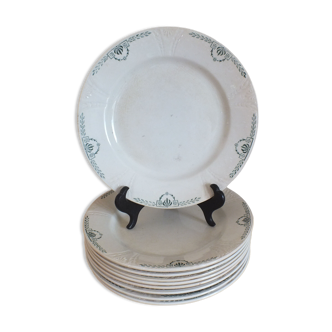 + 9 flat plates in Iron Earth Gien clara service +