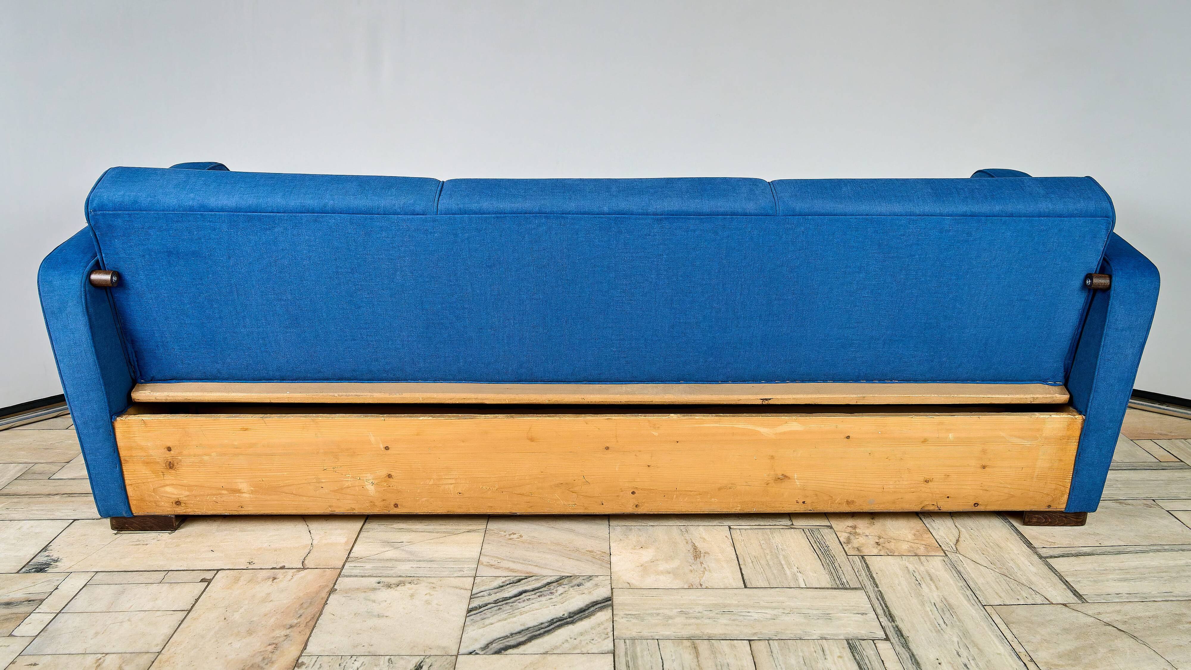 Catalogue art deco sofa H-363 designed by Jindrich Halabala for UP Zavody.