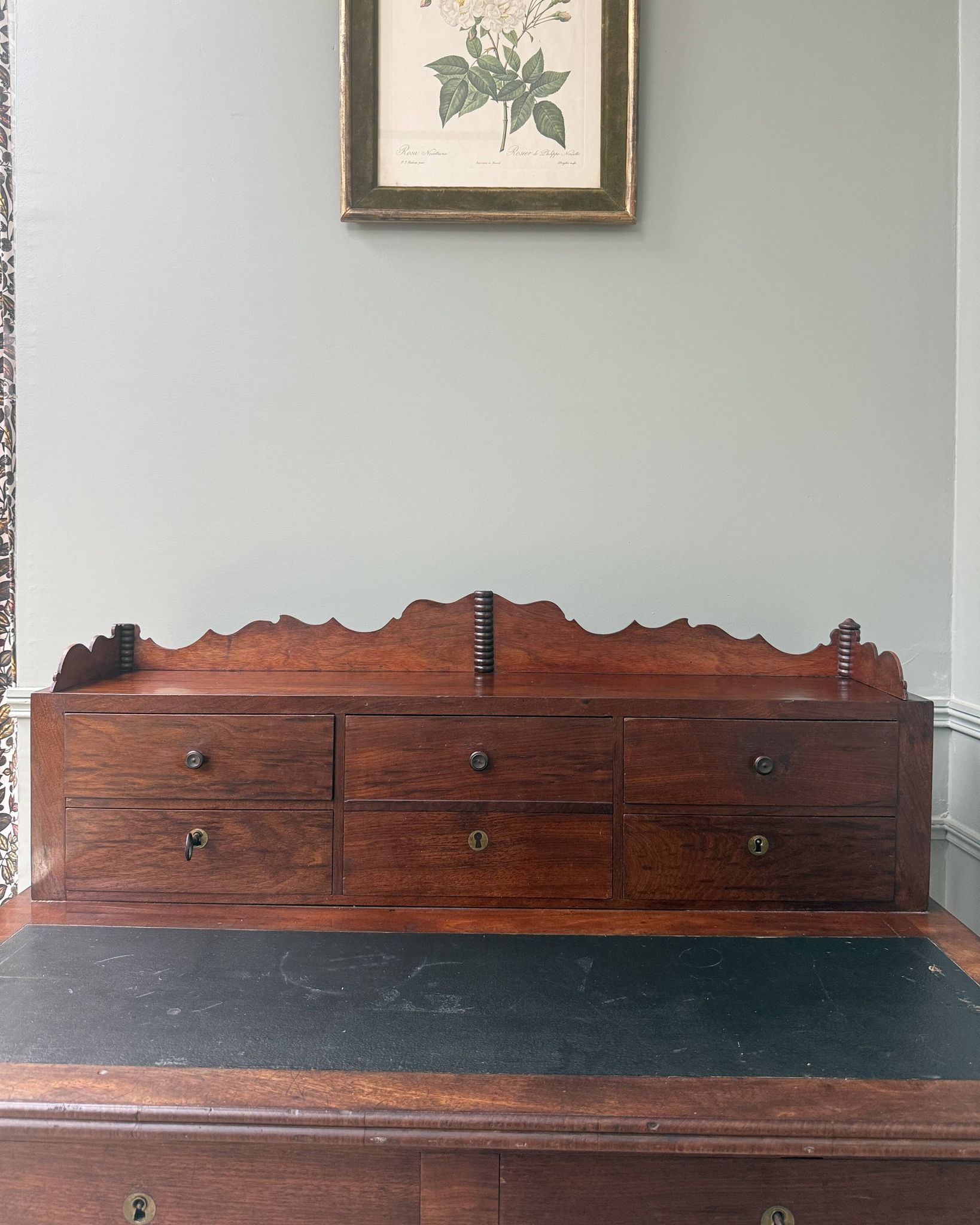 Bureau à gradin ancien en acajou